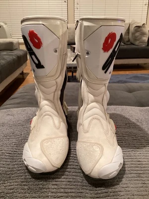 Sidi Vertigo Motorcycle Boots Size US Size 11, White - Image 1 of 4