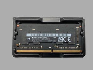 Memoria RAM PC4 260 pines Micron MTA4ATF51264HZ-2G6E3 4 GB DDR4 2666 MHz para computadora portátil - Imagen 1 de 2