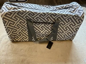 NEW Duffle Bag/Tote Travel Bag, Grey & White - Picture 1 of 5