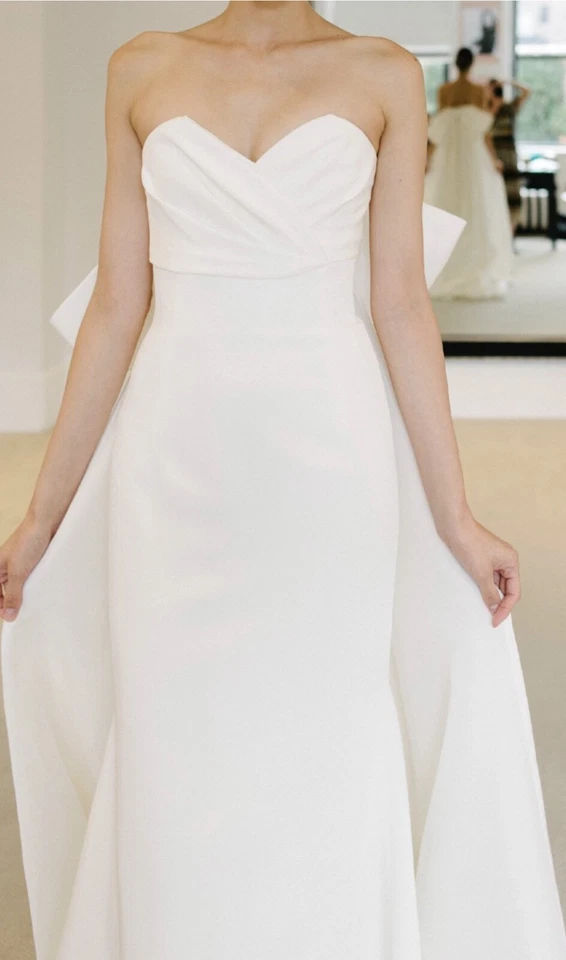 carolina herrera wedding dress - Image 1 of 4