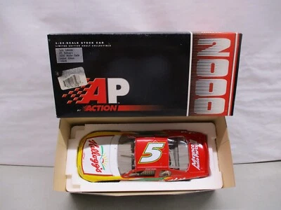2000 Action Terry Labonte Kelloggs 1/24 - Image 1 of 3