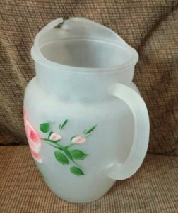 Vtg Frosted Handpainted Glass Pitcher/ Pink Roses - Bild 1 von 3