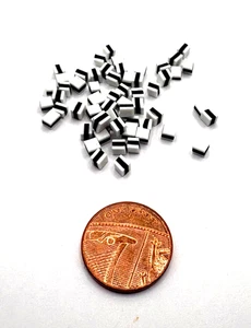 Dolls House Miniature - Black & White Mints - (DD062) - P+P Combined - Picture 1 of 4