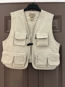 L.L. Bean Fisherman Fly Fishing Utility Multi Pocket Beige Zip Up Vest Men’s L - Picture 1 of 12