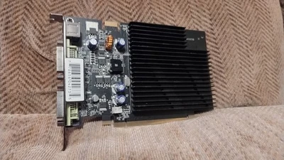 nVidia 7600GS Air Cooled 256MB PCIe Video Card - Image 1 of 3