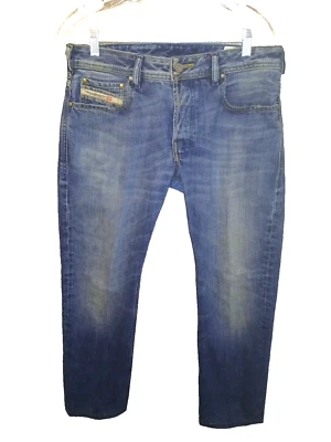 Jeans Diesel Zatiny regular boot cut Itália masculino 30 x 28 lavagem 008FA botão mosca - Imagem 1 de 4