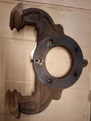 Soporte pinza freno trasero derecho, se adapta a Ford F-Super Duty 1989  Foto 1 de 4