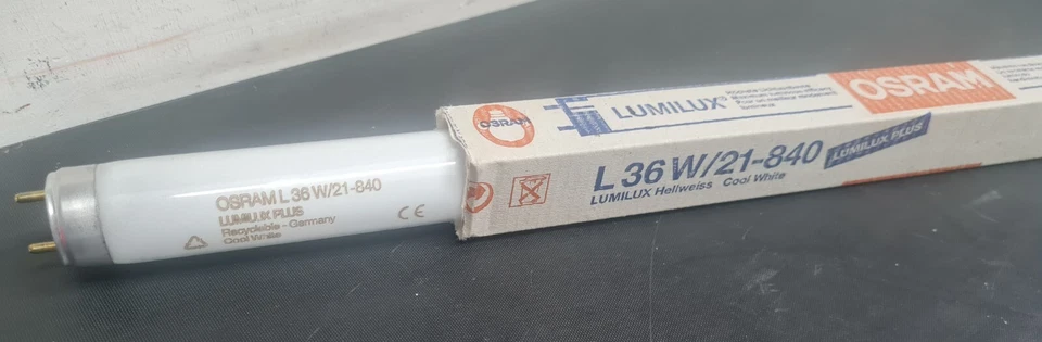 TUBO AL NEON 36W LUNGHEZZA 1.20CM OSRAM LUCE 840 LUMILUX - Immagine 1 di 1