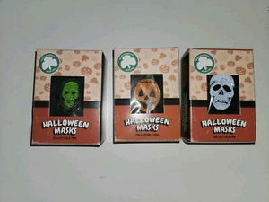 Fright Rags Halloween III 3 Season Of The Witch Maske Pin Set Silber Kleeblatt - Bild 1 von 6