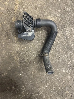 Nissan Titan 2004 válvula de control de núcleo de calefacción  Foto 1 de 4