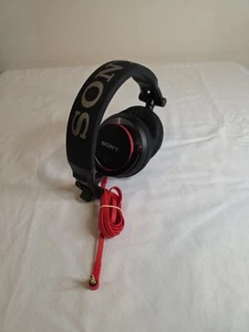 Sony MDR-V55 On-Ear kabelgebundene Kopfhörer schwarz/rot GETESTET - Bild 1 von 4