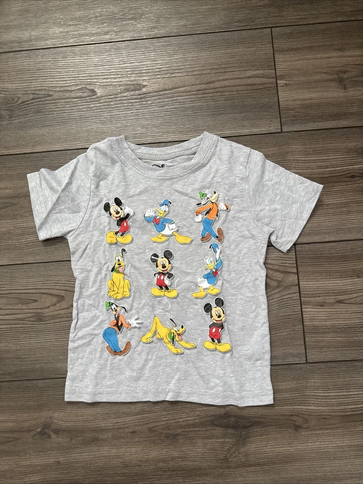 Camisa gris Mickey & Friend para niños - Disney - talla 4T Foto 1 de 1