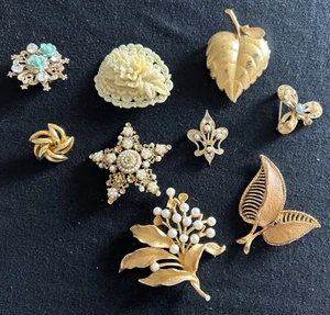 Lot 9 Pc Flower Leaf Brooch Rhinestone Gold Tone Florenza Avon Perfume Pins - Picture 1 of 10