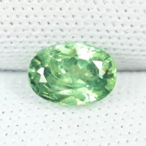 Granate demantoide natural verde único brillante raro 0,97 ct Ver Vdo 1716 1er - Imagen 1 de 3