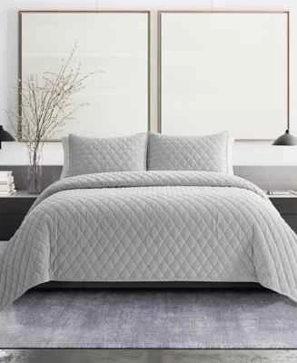 Vera Wang Diamond Velvet Reversible 3 Piece Quilt Set, King Bedding New - Image 1 of 4
