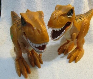 Zuru Robo Alive ~Tyrannosaurus Rex ~Walking & Roaring ~ Dinosaurs (LOT 2) WORKS! - Bild 1 von 9
