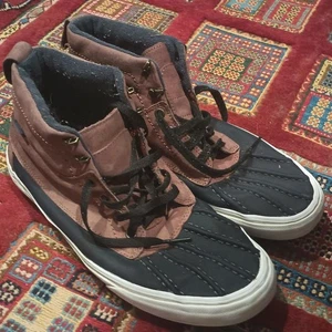 Vans x 3M Scotchgard Collab - Regenfeste Mid-Tops - Größe 11,5 Herren - Burgund - Bild 1 von 7