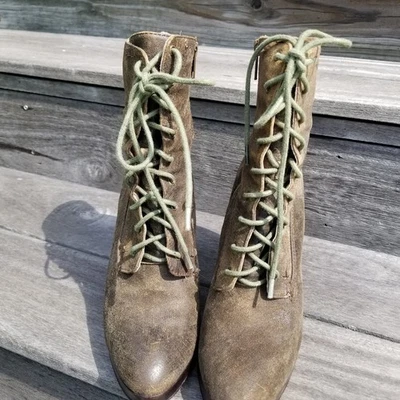 Botas Frye Harlow com cadarço tamanho 8 marrom oliva camurça couro salto alto com zíper - Imagem 1 de 4