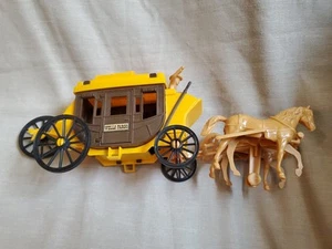 Diligencia Wells Fargo Overland de colección dos caballos (rueda rota/solo piezas) - Imagen 1 de 12