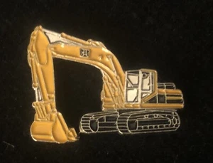 NEW CATERPILLAR TRACTOR TRUCK EXCAVATOR LAPEL PIN BADGE 1 INCH - Picture 1 of 2