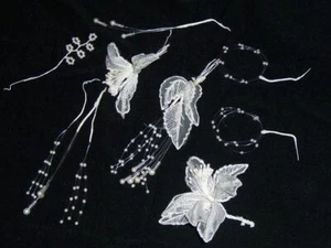 GORGEOUS BRIDAL HEADPIECE SUPPLIES OFF WHITE FLOWERS #17 - Picture 1 of 3