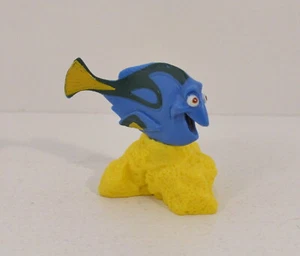 2003 Surgeonfish Dory 2.5" PVC Action Figure Disney Pixar Finding Nemo - Picture 1 of 3