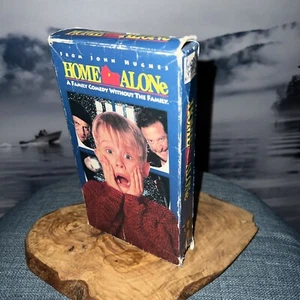 Original Vintage Home Alone Movie VHS - Picture 1 of 4
