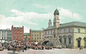 VIntage Postcard-Market Place, Leicester, England - Picture 1 of 2