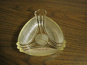 PLATO DE VIDRIO DE COLECCIÓN FORMA TRIANGULAR - Imagen 1 de 10