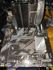 Motherboard Bundle - Asus Prime Z390-P Intel i7 8700K, 16GB RAM, BeQuiet Cooler - Afbeelding 1 van 7