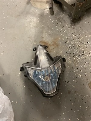 Faro Aprilia Dorsoduro 1200 750 para 2010-2016 Foto 1 de 4