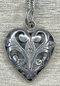 JEZLAINE 925 Sterling Silber Herz verziert filigran Charm Anhänger Halskette Vintage - Bild 1 von 13