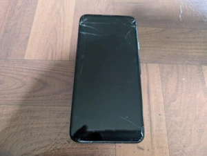 Google Pixel 4a 128 Go débloqué ( écran cassé ) défectueux - Photo 1 sur 3