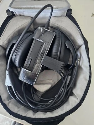 Bose A30 aviation headset mount Boeing 737 - Image 1 of 4