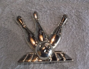 trophy parts lot of 12 bowling theme plaque relief 3 pin and ball - Picture 1 of 1