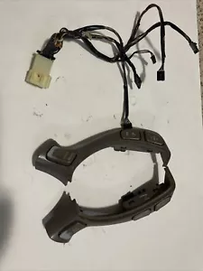 2001-2004 CADILLAC DEVILLE STEERING WHEEL CRUISE CONTROL MULTI SWITCH OEM - Foto 1 di 10