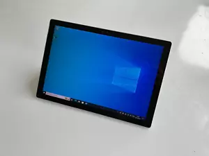 Tablet Microsoft Surface Pro 5 Core i5 6300U 8GB RAM 256GB SSD Windows 10 - Bild 1 von 9