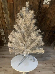 Vintage Revlis Or Stainless Metal Craft Aluminum Christmas Tree White Silver - Picture 1 of 6