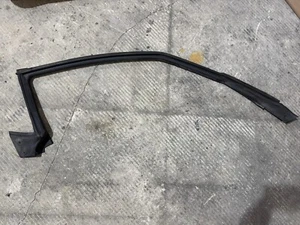 2009 - 2020 NISSAN 370Z COUPE RH SIDE DOOR WEATHER STRIP RUBBER SEAL 768601EA0A - Picture 1 of 12
