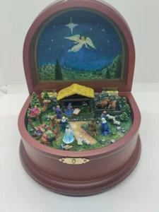Danbury Mint "The Nativity" Wooden Music Box “Silent Night” Vintage 7.5" Works - Picture 1 of 10