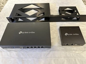 TP-Link Omada ER7206, TP-Link Omada Hardware Controller oc200 und Rackmount - Bild 1 von 6