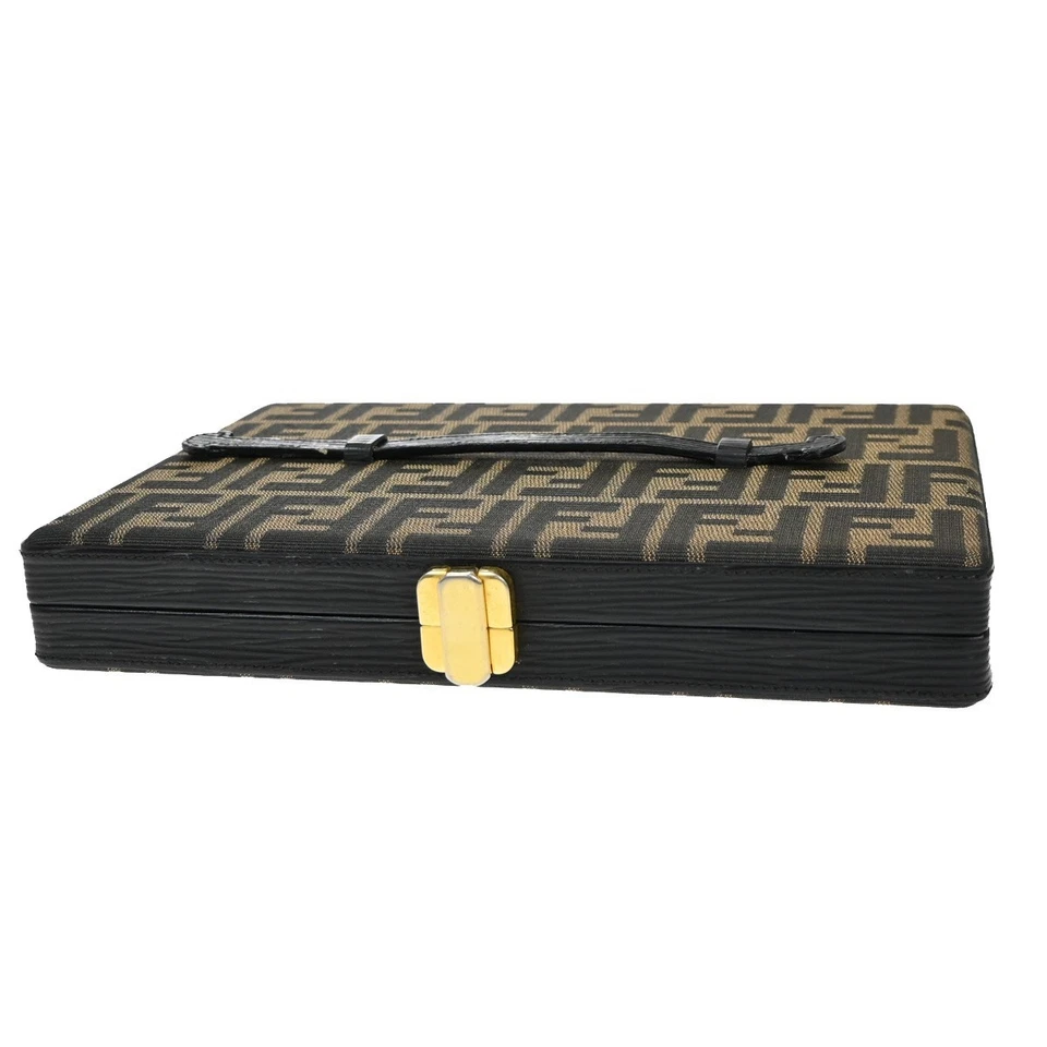 Bolso sin asas de mano FENDI con logotipo patrón de zucca de lona de cuero marrón GHW 70KA700 Foto 1 de 4