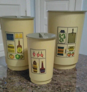 Set Of 3 Nesting Canisters With Lids Olive Green Kitchen Plastic Retro 1970's - Picture 1 of 7