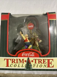 Coca Cola Trim-A-Tree Collection Elf Seal Coke Flaschen 1998 - Bild 1 von 4