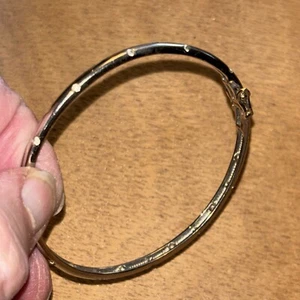 925 Sterling Silver Round Cut Clear CZ 7" Hinged Bangle Bracelet - Picture 1 of 8