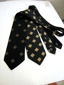 2 X KRAWATTEN KRAWATTEN SEIDE SILK VINTAGE 90 GIOGIO ARMANI - Bild 1 von 3