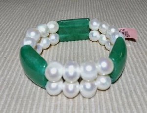 10 mm WHITE FRESHWATER PEARL & GREEN AVENTURINE BRACELET SILK POUCH INCLUDED - Picture 1 of 3