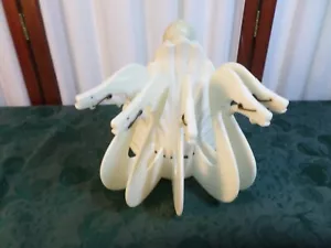 1940's Unique Vintage Plastic Swan Shaped Lingerie Dryer w/5 Hanger Clips - Picture 1 of 9
