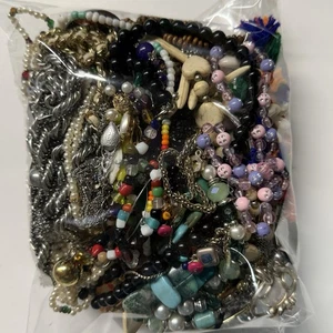 Schmuckbeutel 3 Pfund Basteln/Reparieren gemischte Sorten bunt Konvolut - viel Vielfalt - Bild 1 von 7