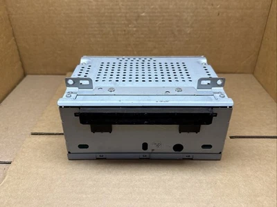 Модуль радиоприемника проигрыватель компакт-дисков 2016-2018 Ford Focus от оригинального производителя FM5T-19C107-KD - Изображение 1 из 4